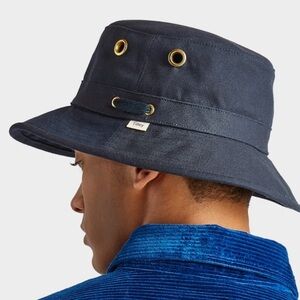 Tilley La Chapeau Bucket Hat In Navy Size 7 3/4